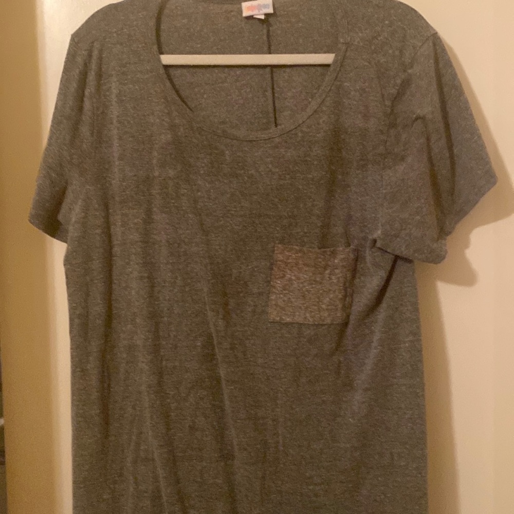 Soft t Lularoe